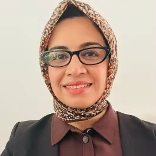 Dr Amna Ali