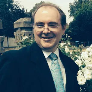 Dr Andrew McAllan