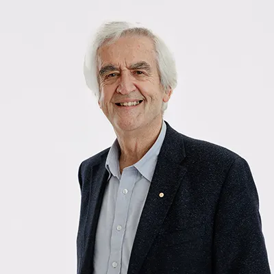 Dr Andrew Pattison