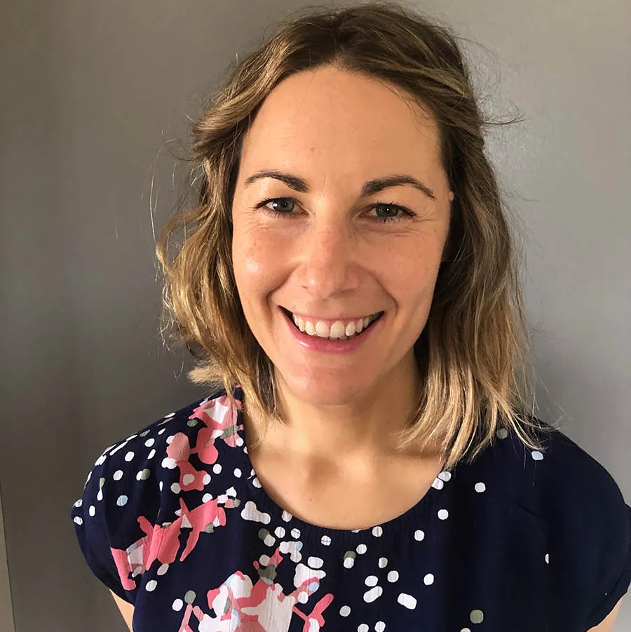 Dr Angela Lovell