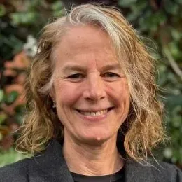 Dr Angela Read