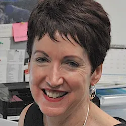 Dr Anne Murphy