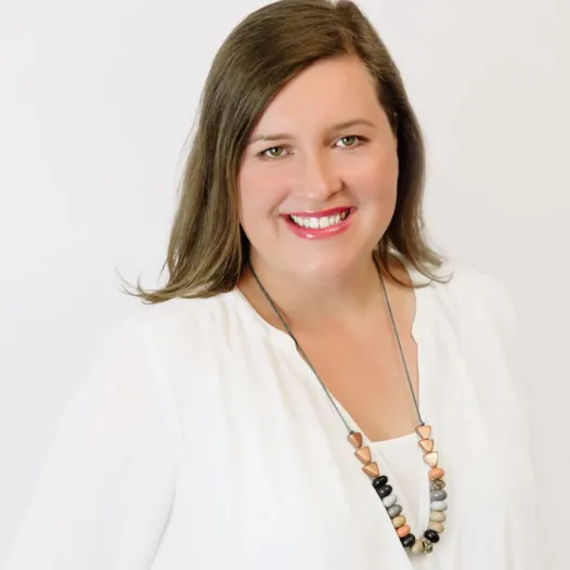 Dr Basia Lowes