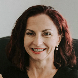 Dr Beata Peter-Przyborowska