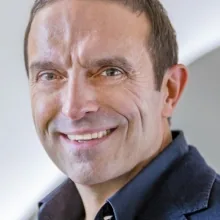 Dr. med. dent. M.Sc. M.Sc. Carsten Hörr