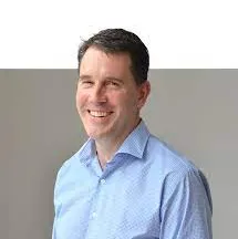Dr David van der Straaten