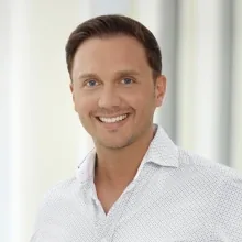 Dr. med. dent. Dennis Brandt