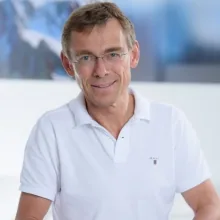 Dr. med. Dominik Cornely