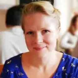 Dr Nina Breunung-Joshi