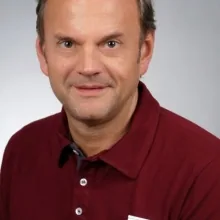 Dr. med. dent. Frank J. Steiner