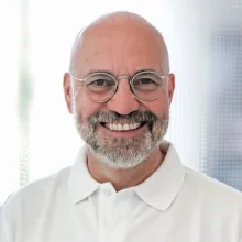 Dr. med. dent. Georg Ebner