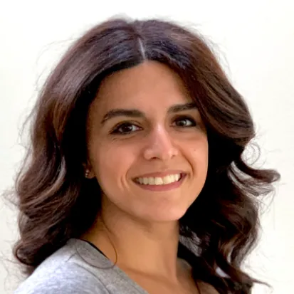 Dr Golsa Adabi