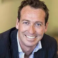 Dr James Canty