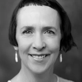 Dr Jennifer Arnold
