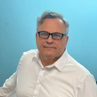 Dr. Mario Heupel