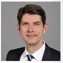 Dr. Martin Hackelöer