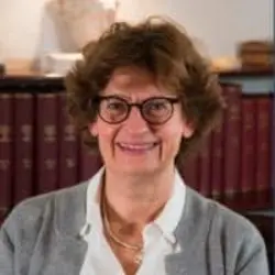 Miss Fiona MacNeill