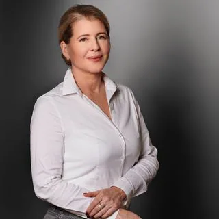 Nicole Bruhn