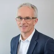 Dr Peter Callan