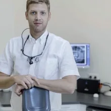 Dr. Philipp Raab
