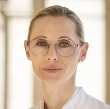 Dr. med. Regina Holl