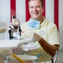Dr. med. dent. Rolf Noack
