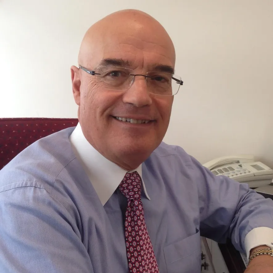 Dr Ross Pagano