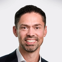 Dr Sean Gomes