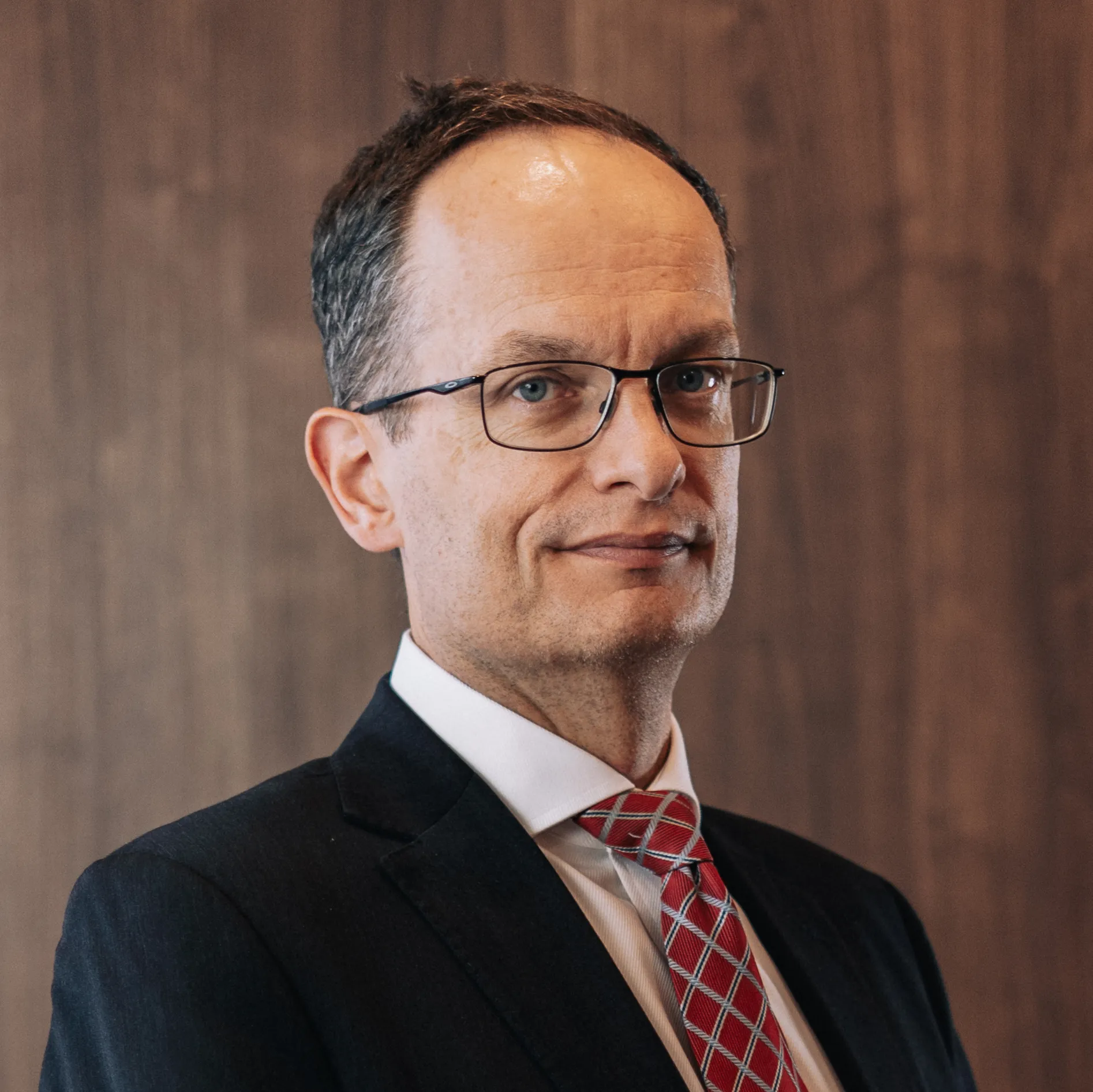 Dr Sean Suttor