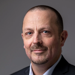 Dr Simon Matthews