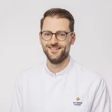 Dr. Thomas Bargum