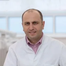 Dr. med. dent. Vasili Naroushvili